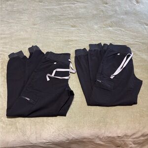 *SOLD* Figs Jogger scrub pants (x2)